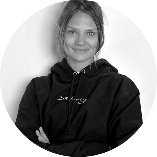 Trainer BRITTNI TUCKER portrait for S10 Training + Recovery